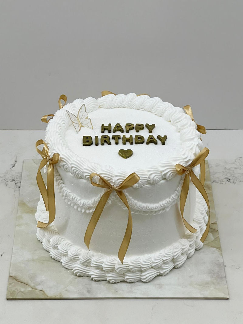 עוגת יום הולדת מעוצבת וינטג